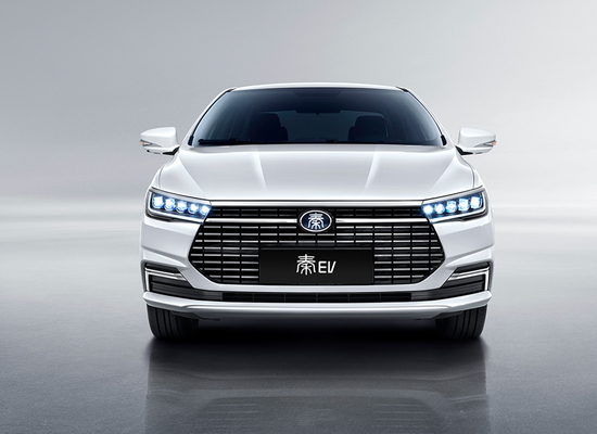 O sedã de família elétrico puro mais vendido da BYD tem uma autonomia ultra longa de 450 km.