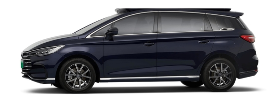 O carro de negócios híbrido de 6 lugares mais vendido da BYD, o Max Dmi.
