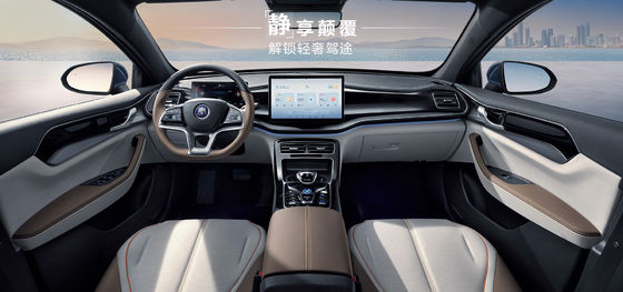BYD Qin Plus DMI 102km Edição Leading Glory com Potência Máxima de 132kw